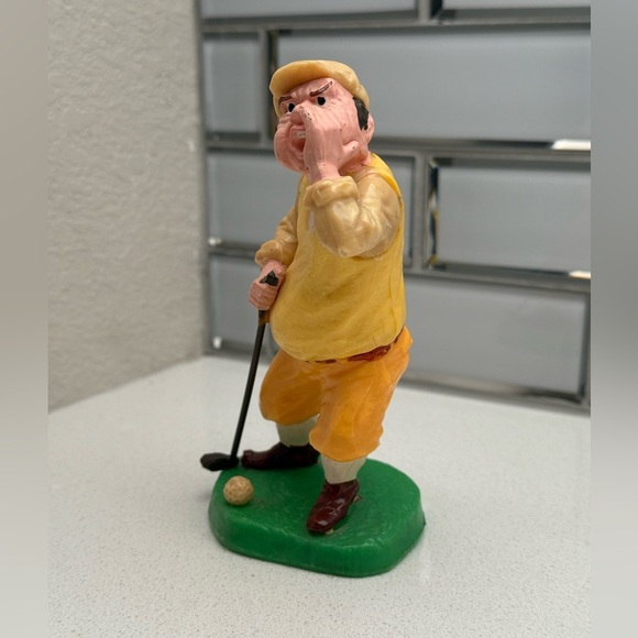 Vintage Golfer Cake Topper Figurine 1970s 1974 Plastic - Picture 3 of 10